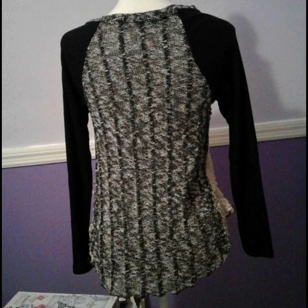 Almost Famous Black & Cream Multipattern Laced Long Sleeve Top
